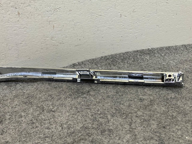 新車取り外し!ハリアー 80系/MXUA80/MXUA85/AXUH80/AXUH85/AXUP85 純正 右 リア バンパー モール 52752-48060/80/90 52752-48080(148433)