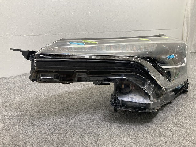 C-HR/CHR ZYX10/NGX10/NGX50 純正 前期 左 ヘッドライト/ランプ LED 刻印4 KOITO 10-101 81185-10891 トヨタ(148439)