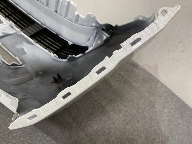 新車取り外し!フリード GT1/GT3/GT5/GT7 純正 フロント バンパー ロアグリル付 71101-33F-J000 プラチナホワイトパール ホンダ(148454)
