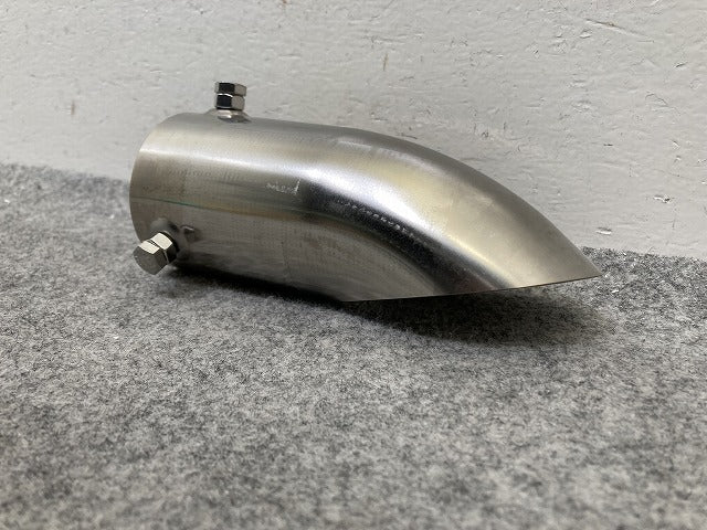 新品!プリウス等 純正  マフラーカッター 寸法6×10×18 直径5.5㎝ トヨタ(148458)
