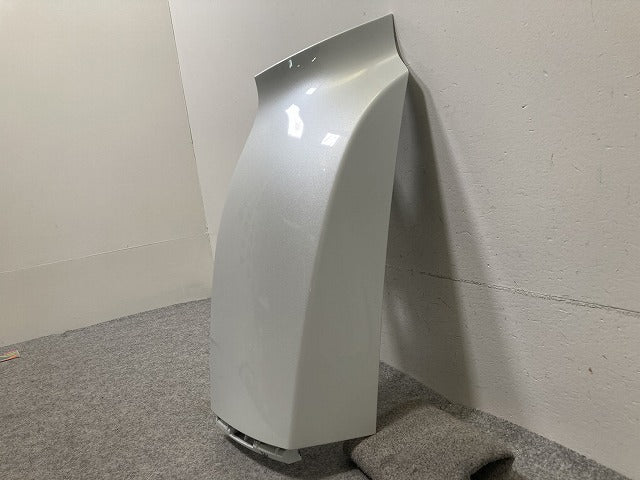 アルファード 40系/AGH40W/AGH45W/AAHH40W/AAHH45W 純正 右 リア コーナーパネル/コーナーカバー 52165-V2010(148461)