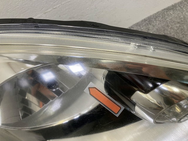 マーチ K13 純正 後期 右 ヘッドライト/ランプ ハロゲン レベライザー 刻印1 KOITO 100-17944 日産(148471)