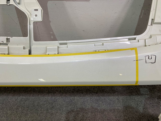 ワゴンR スティングレー/MH35S/MH55S/MH95S 純正 フロント バンパー 71711-63R5 ピュアホワイトパール ZVR スズキ(148474)