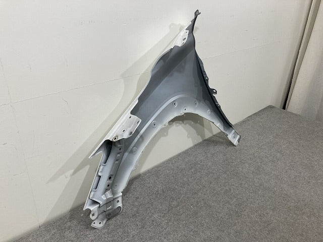 カローラ クロス ZSG10/MXGA10/ZVG11/ZVG15/ZVG13/ZVG16 右 フロント フェンダー 53801-16470 プラチナホワイトパールマイカ 089(148491)