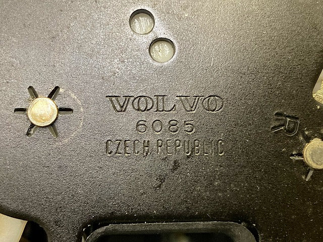 新品!C70 純正 右 フロント ドア ロック アクチュエーター V8626199 未塗装 ボルボ(148519)
