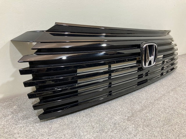新車取り外し!ヴェゼル/VEZEL RV3/RV4/RV5/RV6 純正 後期 フロント グリル/ラジエーターグリル カメラ穴付 ブラックパール NH731P(148525)