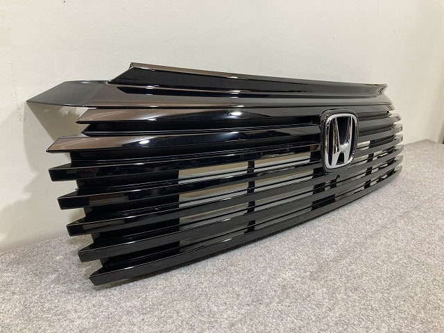 新車取り外し!ヴェゼル/VEZEL RV3/RV4/RV5/RV6 純正 フロント グリル/ラジエーターグリル カメラ穴 ブラックパール NH731P ホンダ(148537)