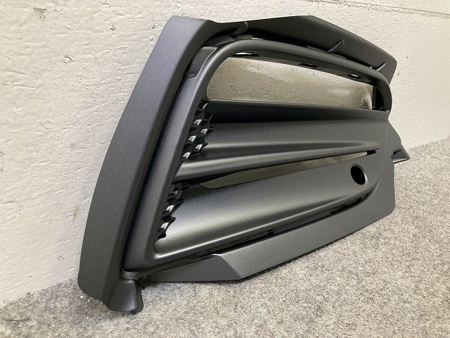 新品!S60/V60 FB 系/FD 系/Rデザイン 純正 右 フロント バンパー ロア カバー 31383153 V31383153 グレー メタリック ボルボ(148548)