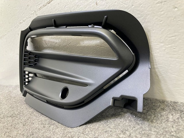新品!S60/V60 FB 系/FD 系/Rデザイン 純正 右 フロント バンパー ロア カバー 31383153 V31383153 グレー メタリック ボルボ(148549)