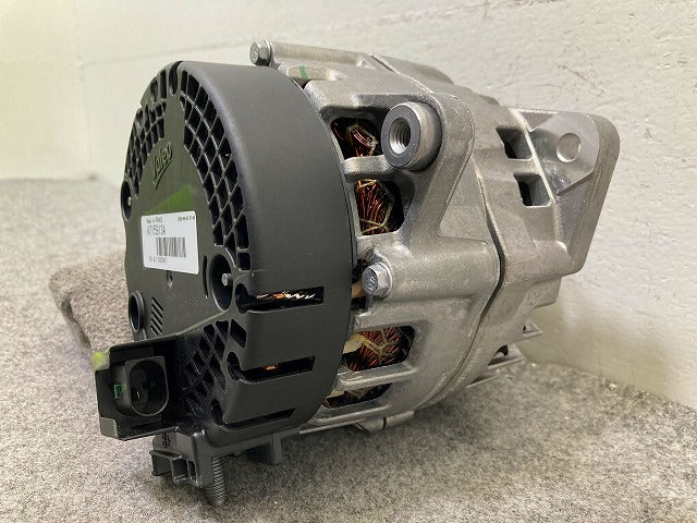 新品!W222 Sクラス 社外 オルタネーター ダイナモ VALEO 443020 メルセデスベンツ(148563)