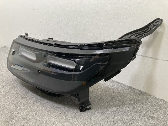フリード GT1/GT2/GT3/GT4/GT5/GT6/GT7/GT8 純正 左 ヘッドライト/ランプ レベライザーLED 刻印J0 STANLEY W7390 ホンダ(148566)