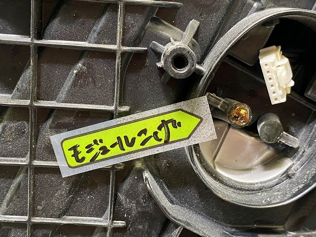 5シリーズ G30/G31 純正 前期 右 ヘッドライト/ランプ LED ZKW 8499126-01 BMW(148576)