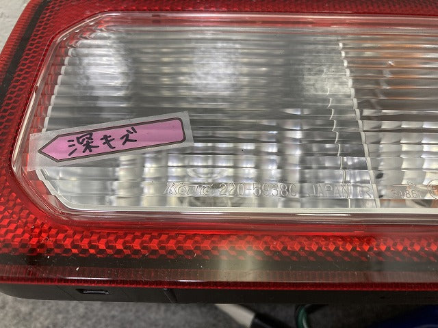 ジムニー/ジムニーシエラ JB64W/JB74W 純正 右 テールランプ/ライト/レンズ ハロゲン KOITO 220-5938C スズキ(148580)