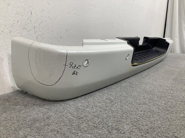ハイエース 200系/標準 純正 リア バンパー 52159-26300 ホワイトパールクリスタルシャイン 070 トヨタ(148584)