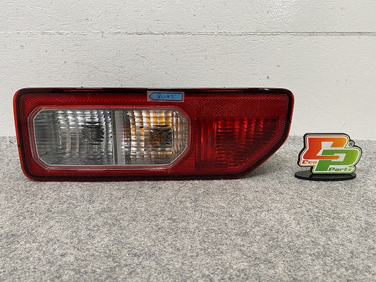 ジムニー/ジムニーシエラ JB64W/JB74W 純正 右 テールランプ/ライト/レンズ LED KOITO 220-5938C スズキ(148598)