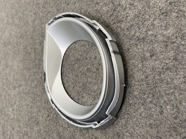 新品!トゥアレグ 7L系/2007-2010 純正 右 フロント フォグランプ カバー 7L6 853 400 7L6853400A7W  フォルクスワーゲン(148618)