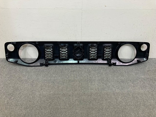 ジムニー/ジムニーシエラ JB64W/JB74W 純正 フロント グリル/ラジエーターグリル 72111-78R0 素地 スズキ(148651)