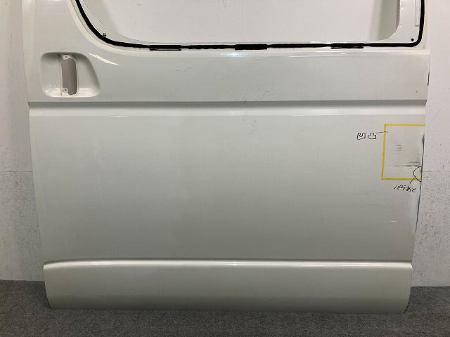 ハイエース/レジアスエース 200系/標準 純正 左 スライドドア ホワイト 058 トヨタ(148659)