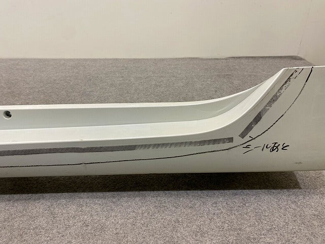 プリウス 50系/ZVW50/ZVW51/ZVW55/ZVW52 純正 左 サイドステップ/サイドスカート 75860-47080 パールホワイト 070 トヨタ(148661)