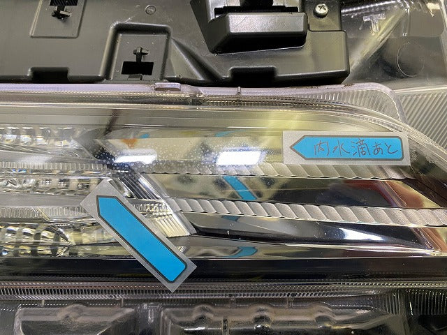 ジャンク!ヴェルファイア 30系/AGH30W/35W GGH30W/35W 純正 前期 右 ヘッドライト LED レベライザー ICHIKOH 58-64 81185-58391(148670)