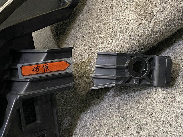 ジャンク!セレナ ハイウェイスター C25/NC25/CC25/CNC25 純正 後期 右 ヘッドライト キセノン HID KOITO 100-24921 26025-1GK5A(148671)