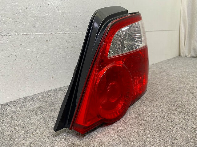 インプレッサ WRX-STI GDB/GDA 純正 右 テールランプ/ライト/レンズ ハロゲン KOITO 220-20797 スバル(148674)