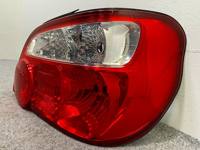 インプレッサ WRX-STI GDB/GDA 純正 右 テールランプ/ライト/レンズ ハロゲン KOITO 220-20797 スバル(148674)
