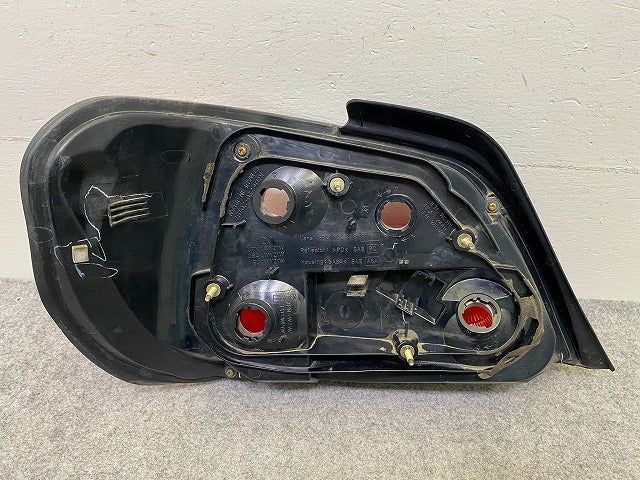 インプレッサ WRX-STI GDB/GDA 純正 右 テールランプ/ライト/レンズ ハロゲン KOITO 220-20797 スバル(148674)