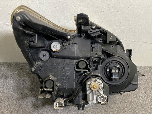 プリウス 30系/ZVW30 純正 前期 左 ヘッドライト/ランプ LED レベライザー 刻印OK KOITO 47-30 トヨタ(148685)