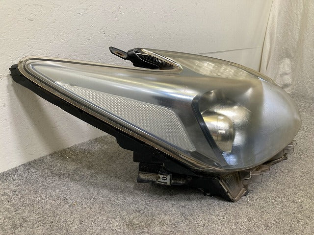 プリウス 30系/ZVW30 純正 前期 右 ヘッドライト/ランプ LED レベライザー 刻印ok KOITO 47-30 トヨタ(148686)