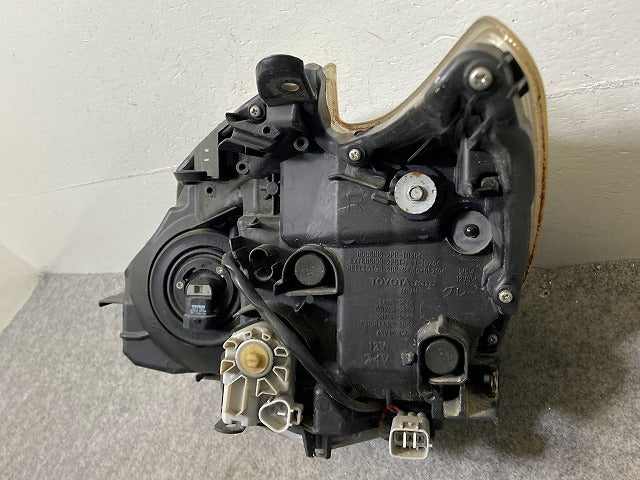 プリウス 30系/ZVW30 純正 前期 右 ヘッドライト/ランプ LED レベライザー 刻印ok KOITO 47-30 トヨタ(148686)