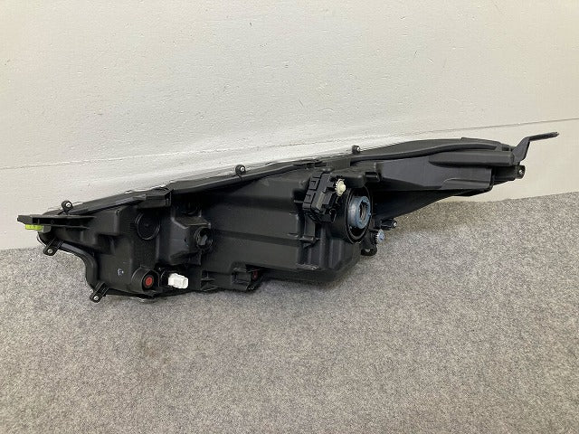 ヤリス KSP210/MXPA10/MXPA15/MXPH10/MXPH15 純正 右 ヘッドライト/ランプ レベライザーLED 刻印A5 KOITO K0-1(148689)
