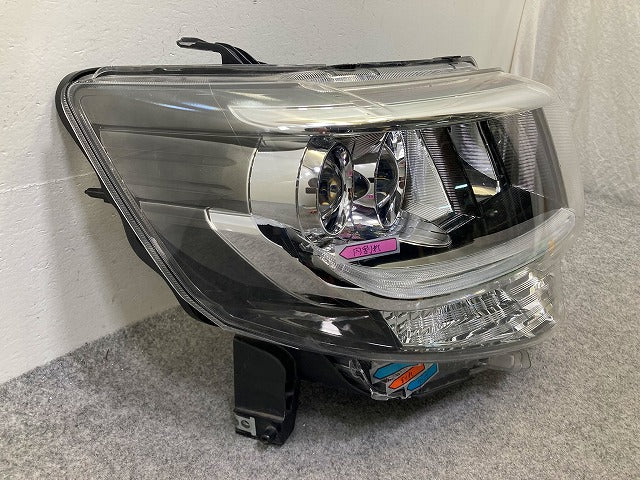 タント カスタム LA600S/LA610S 純正 右 ヘッドライト/ランプ LED レベライザー KOITO 100-51392 ダイハツ(148693)