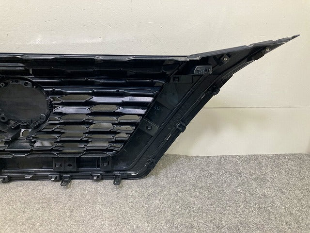 エクストレイル/X-TRAIL T33/SNT33 純正 フロント グリル/ラジエーターグリル カメラ穴付 62310 6RU0A/B/C/D ブラック 日産(148698)