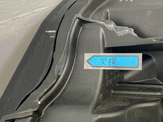 セレナ C28/NC28/FC28/FNC28 e-POWER/GC28/GFC28 純正 右 ヘッドライト/ランプ LED レベライザー 刻印E KOITO 100-2379Y 日産(148704)