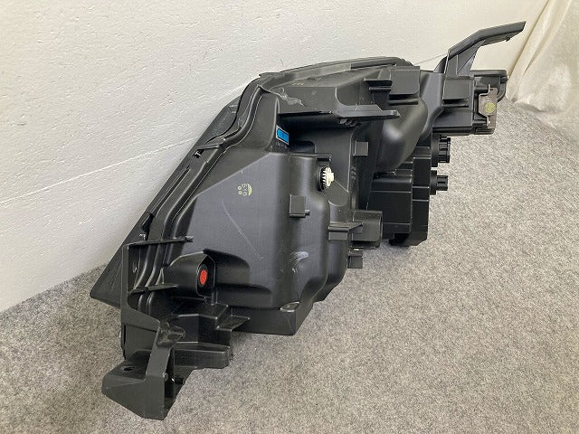 セレナ C28/NC28/FC28/FNC28 e-POWER/GC28/GFC28 純正 右 ヘッドライト/ランプ LED レベライザー 刻印E KOITO 100-2379Y 日産(148704)