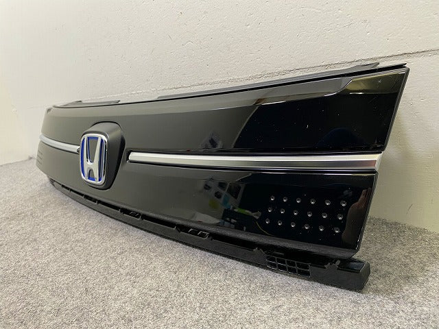 新車取り外し!フリード エアー/e:HEV/GT5/GT7 純正 フロント グリル/ラジエーターグリル 71202-33F-J01-M1 ブラック ホンダ(148723)