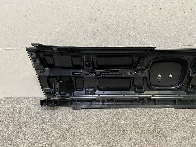 新車取り外し!フリード エアー/e:HEV/GT5/GT7 純正 フロント グリル/ラジエーターグリル 71202-33F-J01-M1 ブラック ホンダ(148723)