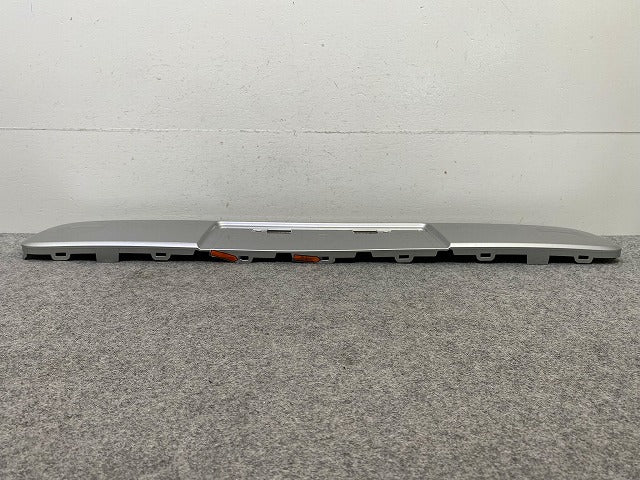 新車取り外し!フリード クロスター GT2/GT4/GT6/GT8 純正 フロント バンパー ロア ガーニッシュ 71152-33F-N0 シルバー ホンダ(148728)
