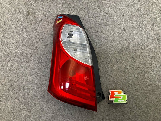 アルト HA25S/HA25V 純正 左 テールランプ/ライト/レンズ ハロゲン TOKAIDENSO 35603-64L0 35670-64L00 スズキ(148730)