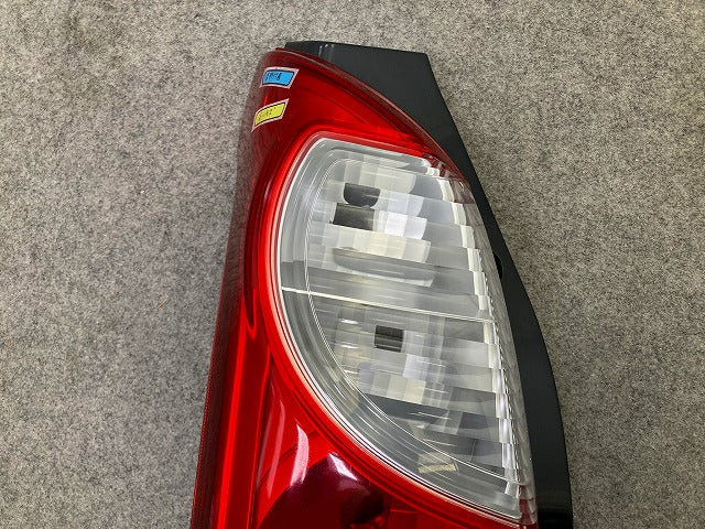 アルト HA25S/HA25V 純正 左 テールランプ/ライト/レンズ ハロゲン TOKAIDENSO 35603-64L0 35670-64L00 スズキ(148730)