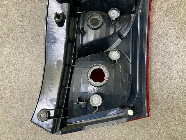 アルト HA25S/HA25V 純正 左 テールランプ/ライト/レンズ ハロゲン TOKAIDENSO 35603-64L0 35670-64L00 スズキ(148730)