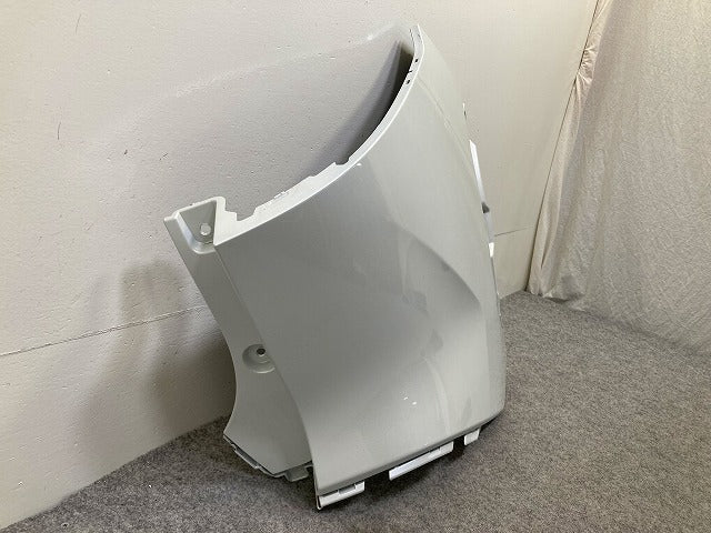 カローラ クロス ZSG10/MXGA10/ZVG11/ZVG15/ZVG13/ZVG16 純正 右 リア コーナー パネル カバー 52165-16020 ホワイトパール 089(148755)