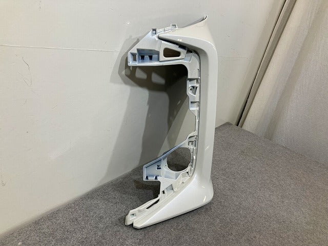 ノア NOAH MZRA90W/MZRA95W/ZWR90W/ZWR95W 純正 右 フロント コーナー パネル カバー 52113-V1040/50 ホワイトパール 070 トヨタ(148756)