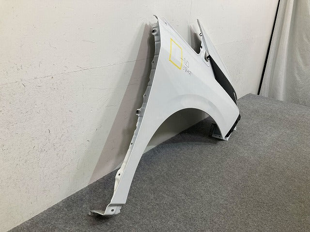 セレナ C28/NC28/FC28/FNC28 e-POWER/GC28/GFC28 純正 右 フェンダー プリズムホワイト QBE 日産(148758)