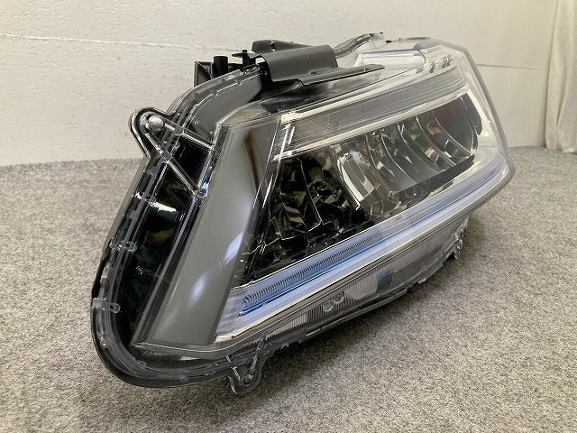 アコード ハイブリッド CR7 純正 後期 左 ヘッドライト/ランプ LED レベライザー 刻印J0 STANLEY W3223 ホンダ(148763)