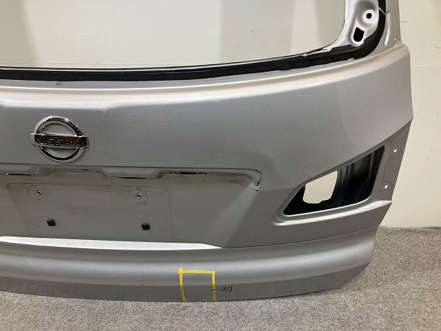 ウィングロード Y12/JY12/NY12 純正 リアゲート/バックドア/リアハッチ ブリリアントシルバーメタリック K23 日産(148778)