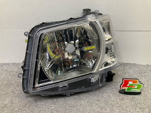 ハイゼット S700V 純正 左 ヘッドライト/ランプ ハロゲン レベライザー 刻印ハL ICHIKOH A010 ダイハツ(148787)