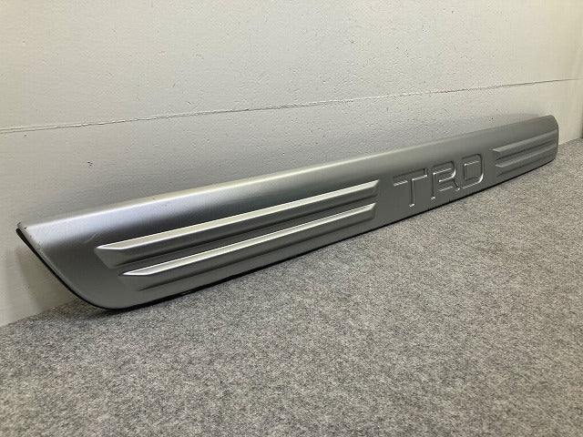 RAV4 ラブ4 MXAA52/MXAA54/AXAH52/AXAH54 純正 リア ガーニッシュ TRD 76802-42140/76812-42100 シルバー トヨタ(148788)
