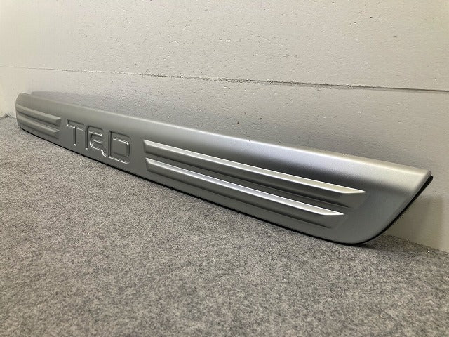 RAV4 ラブ4 MXAA52/MXAA54/AXAH52/AXAH54 純正 リア ガーニッシュ TRD 76802-42140/76812-42100 シルバー トヨタ(148788)